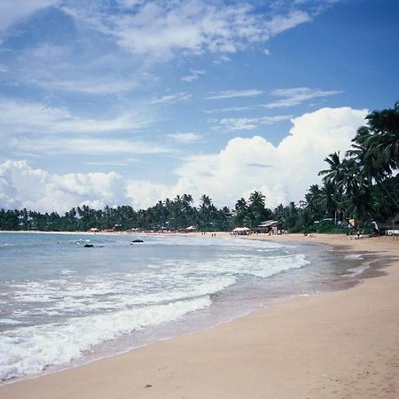 Hôtel Surf Sea Breeze à Mirissa Extérieur photo